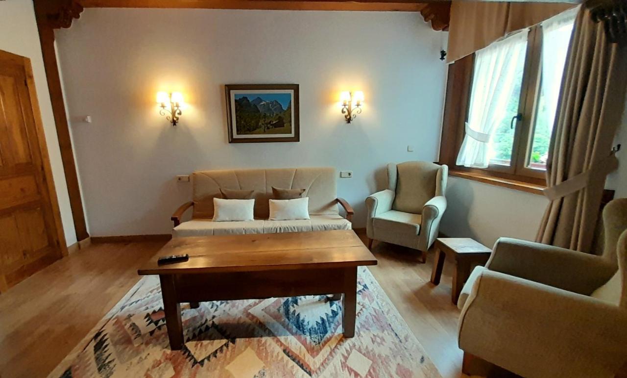 Apartamentos El Haya Cosgaya Extérieur photo